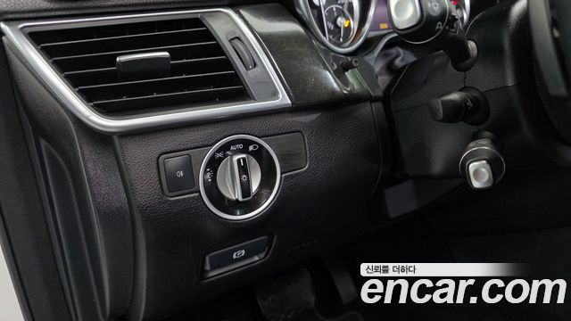 Mercedes-Benz M-class 2015 — photo 13