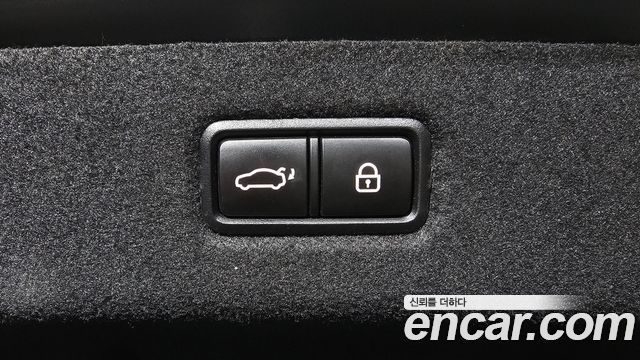 Genesis EQ900 2018 — photo 20