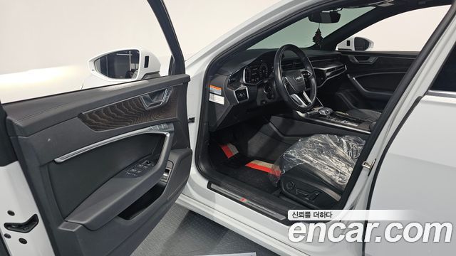 Audi A6 2021 — photo 10