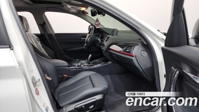 BMW 1-Series 2015 — photo 11