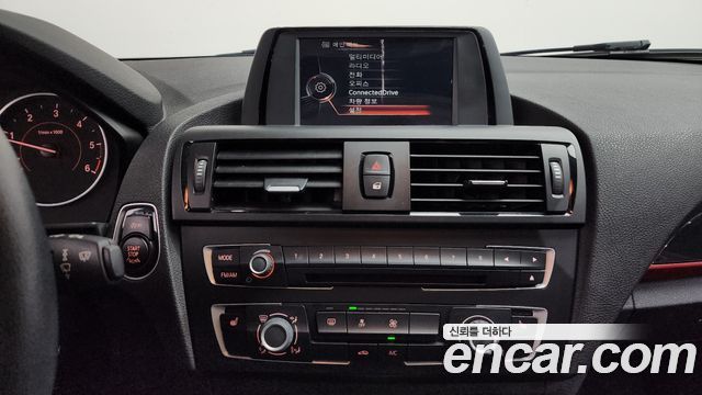 BMW 1-Series 2015 — photo 16