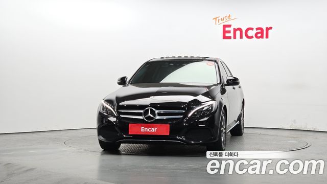 Mercedes-Benz C-Class 2017 — photo 3