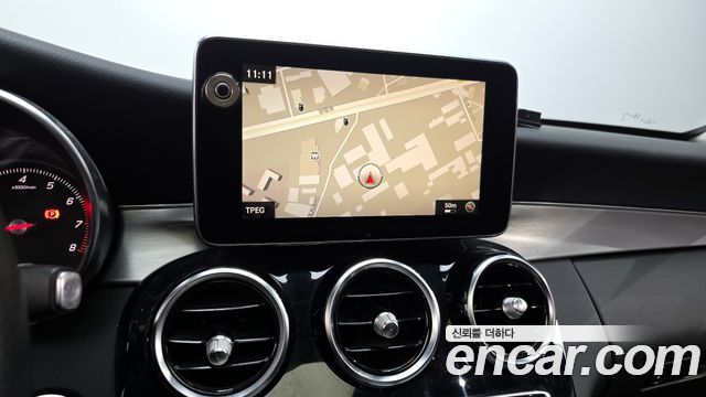 Mercedes-Benz C-Class 2017 — photo 14