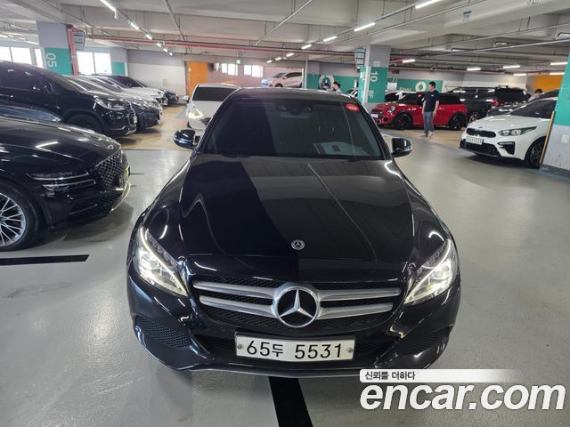Mercedes-Benz C-Class 2017 — photo 21