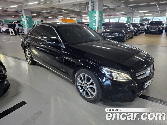 Mercedes-Benz C-Class 2017 — photo 22