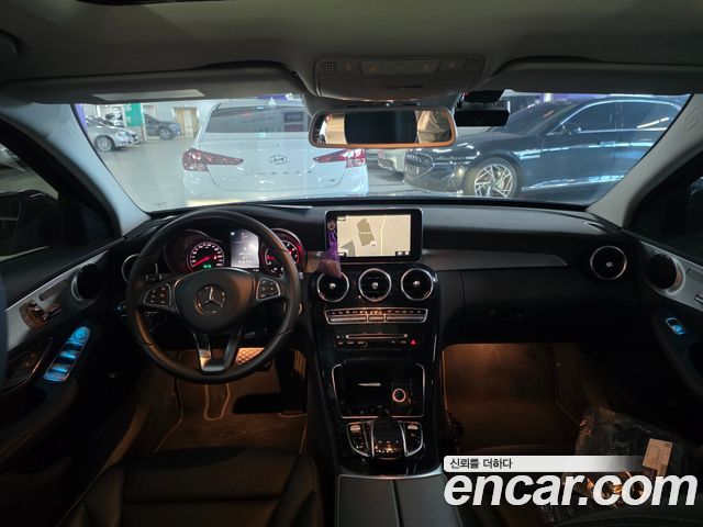 Mercedes-Benz C-Class 2017 — photo 26