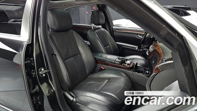 Mercedes-Benz S-Class 2007 — photo 10