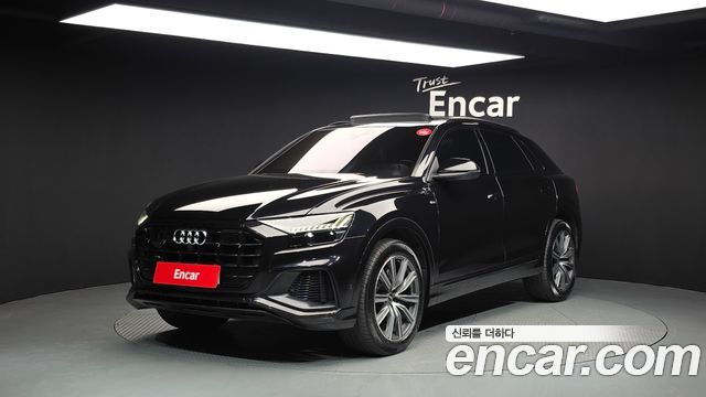 Audi Q8 2021 — photo 1