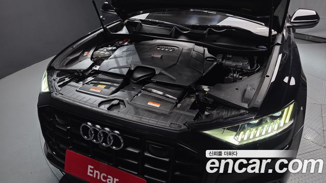 Audi Q8 2021 — photo 6