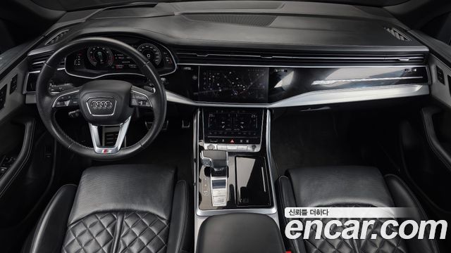 Audi Q8 2021 — photo 7