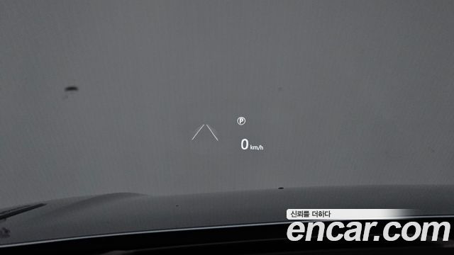 Land Rover Range Rover Velar 2025 — photo 17
