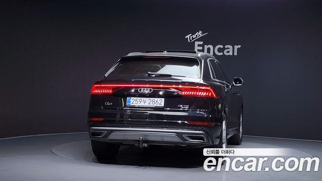 Audi Q8 2021 — photo 4