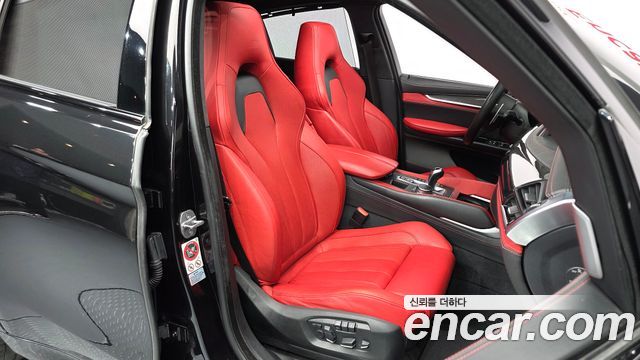 BMW X6M 2017 — photo 10