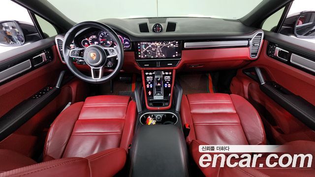 Porsche Cayenne 2023 — photo 7