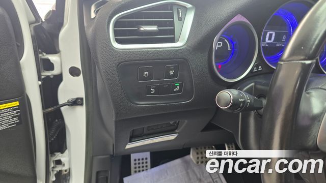 Citroën / DS DS4 2014 — photo 17