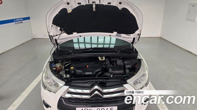 Citroën / DS DS4 2014 — photo 20