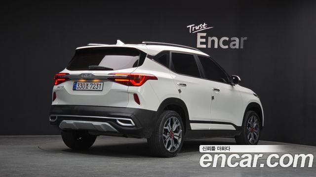 Kia Seltos 2023 — photo 2