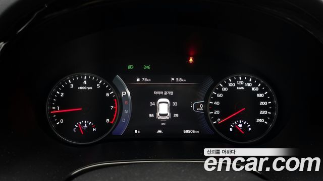Kia Seltos 2023 — photo 8