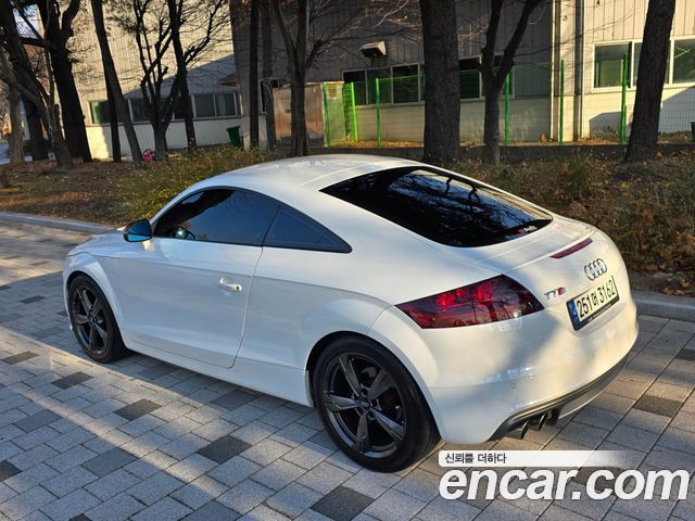 Audi TT 2008 — photo 2