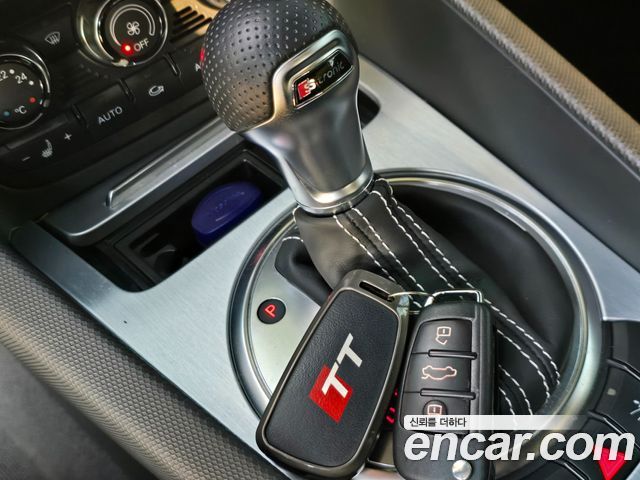 Audi TT 2008 — photo 11