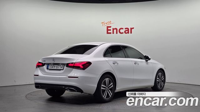Mercedes-Benz A-Class 2021 — photo 2
