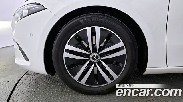 Mercedes-Benz A-Class 2021 — photo 5