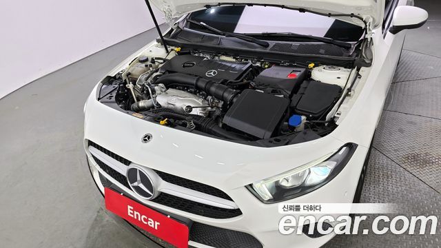 Mercedes-Benz A-Class 2021 — photo 6