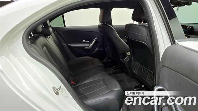Mercedes-Benz A-Class 2021 — photo 13