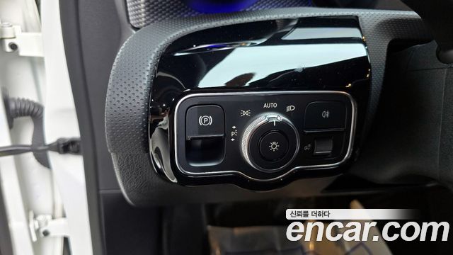 Mercedes-Benz A-Class 2021 — photo 15