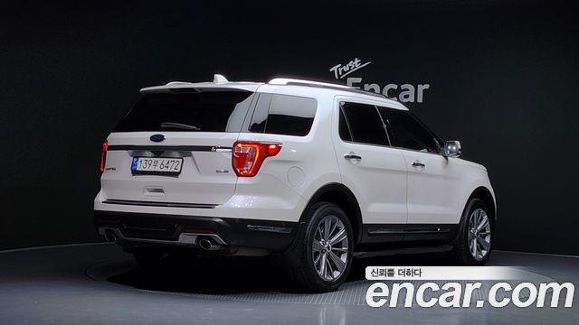 Ford Explorer 2018 — photo 2