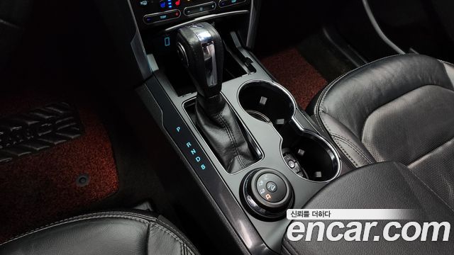 Ford Explorer 2018 — photo 9