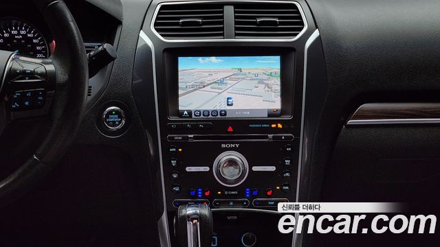 Ford Explorer 2018 — photo 14