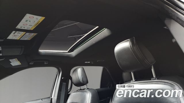 Ford Explorer 2018 — photo 16