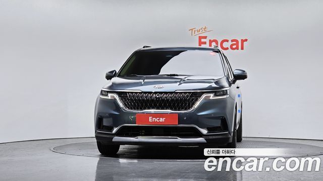 Kia Canival 2021 — photo 3
