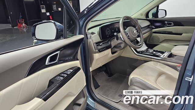 Kia Canival 2021 — photo 11