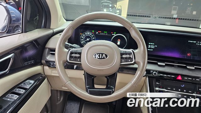 Kia Canival 2021 — photo 13