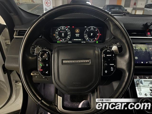 Land Rover Range Rover Velar 2018 — photo 12