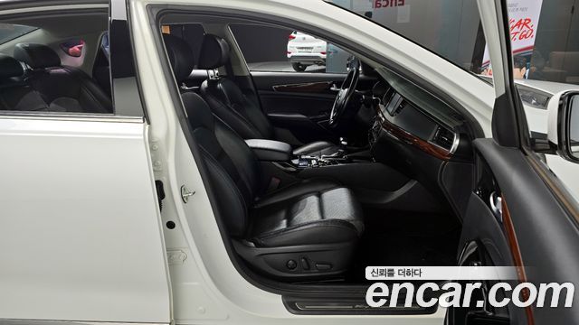 Kia K7 2016 — photo 11
