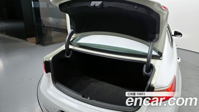 Kia K7 2016 — photo 20