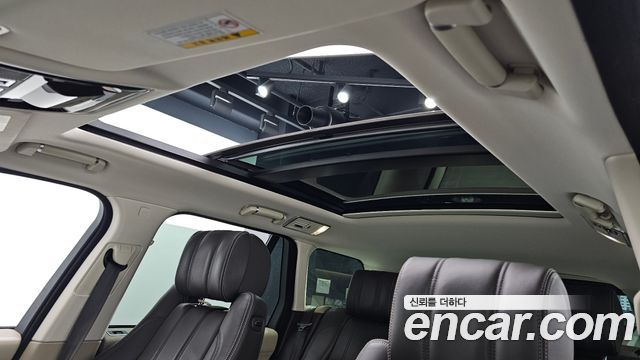 Land Rover Range Rover 2016 — photo 17