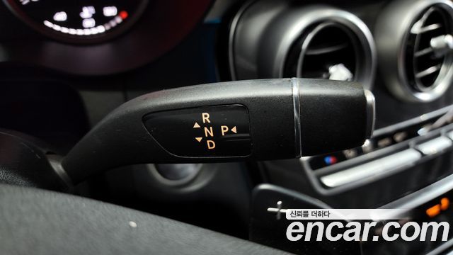 Mercedes-Benz GLC-Class 2019 — photo 9