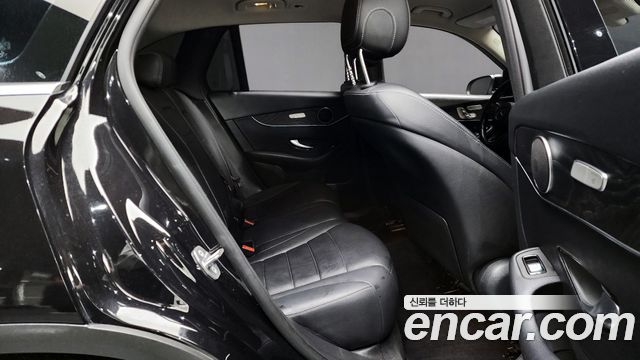Mercedes-Benz GLC-Class 2019 — photo 12