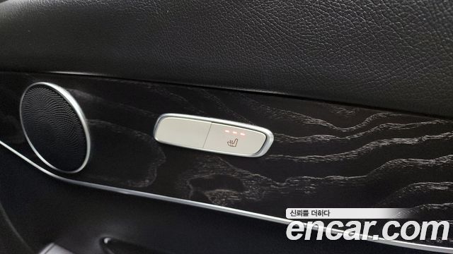 Mercedes-Benz GLC-Class 2019 — photo 19