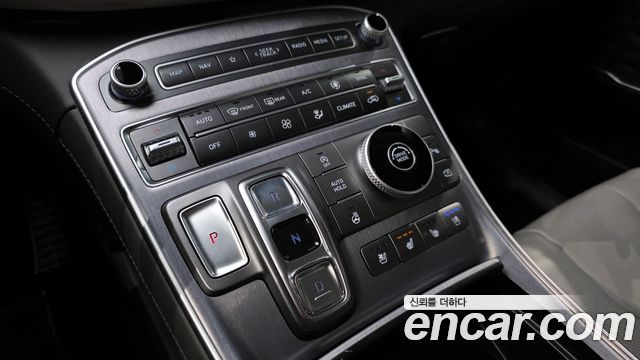 Hyundai Santafe 2021 — photo 9