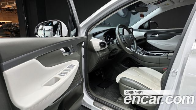 Hyundai Santafe 2021 — photo 11