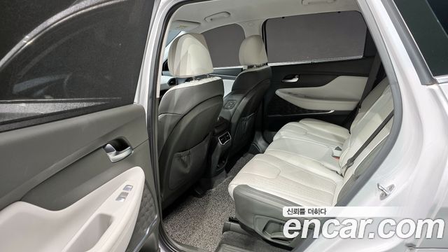 Hyundai Santafe 2021 — photo 12