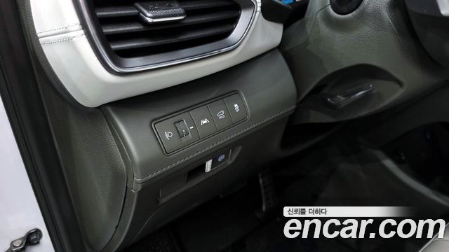 Hyundai Santafe 2021 — photo 16
