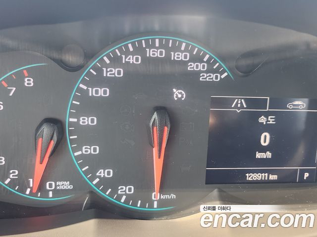Chevrolet Korea Trax 2018 — photo 9