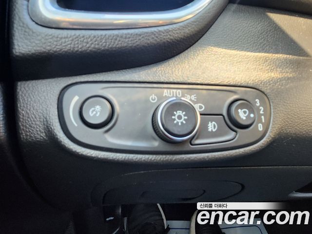 Chevrolet Korea Trax 2018 — photo 11