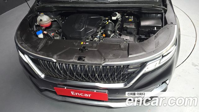 Kia Canival 2021 — photo 6